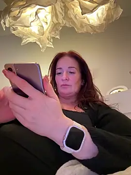 Engel mia online show from April 1, 2026, 9:45 pm