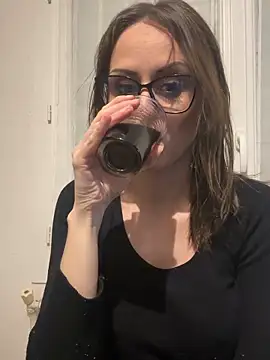 vera jim online show from February 20, 2026, 7:38 pm