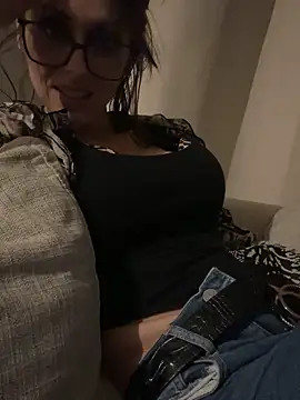 vera jim online show from October 21, 2025, 9:58 pm