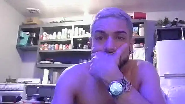 DerekPerez2025 online show from March 7, 2026, 4:01 pm