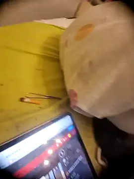 sweet24c online show from December 12, 2024, 2:15 am