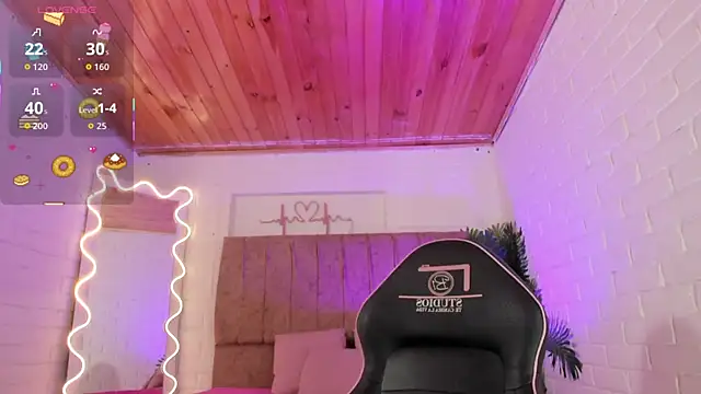 penelope tay1 online show from October 20, 2025, 3:30 am