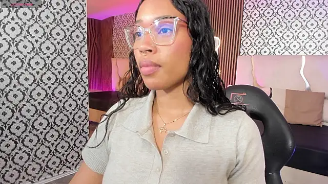 penelope tay1 online show from February 4, 2026, 3:12 am