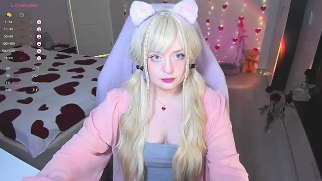 Amy honey angel online show from February 4, 2025, 12:11 pm