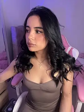 Emily-14 online show from April 10, 2026, 3:02 am