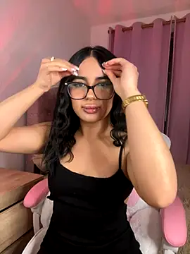 Snapshot of Emily-14 chatting on November 11, 2025, 2:50 am Emily-14 online show from November 11, 2025, 2:50 am