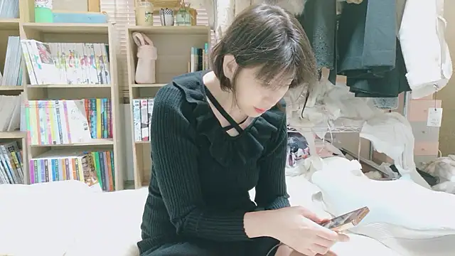 Snapshot of morikawa_sayaka chatting on November 30, 2025, 12:11 am morikawa sayaka online show from November 30, 2025, 12:11 am