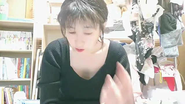 Snapshot of morikawa_sayaka chatting on October 23, 2025, 11:47 pm morikawa sayaka online show from October 23, 2025, 11:47 pm