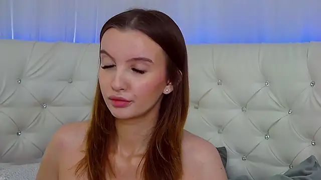 Snapshot of EvansMilana chatting on November 29, 2025, 2:50 pm EvansMilana online show from November 29, 2025, 2:50 pm