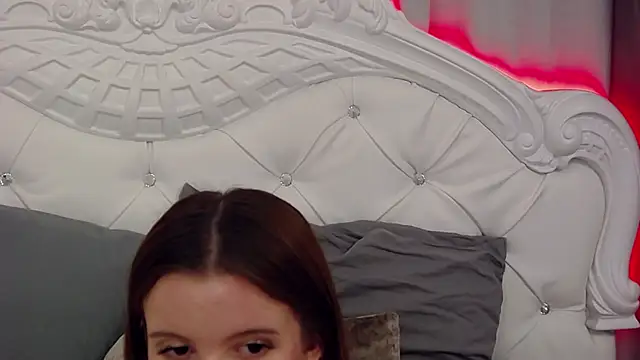 Snapshot of EvansMilana chatting on March 1, 2025, 9:48 pm EvansMilana online show from March 1, 2025, 9:48 pm