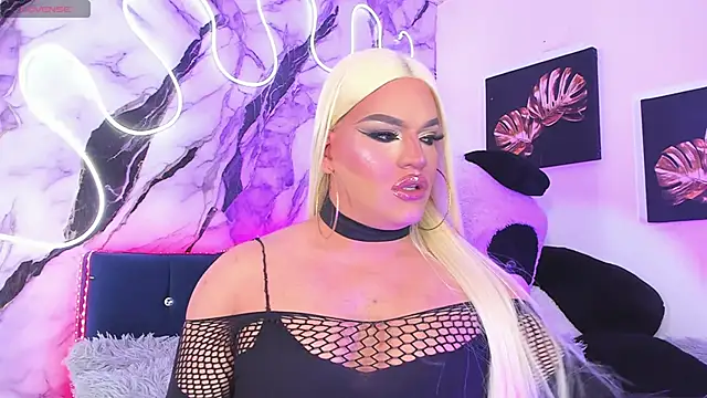 Missisabella  online show from April 8, 2026, 12:56 am