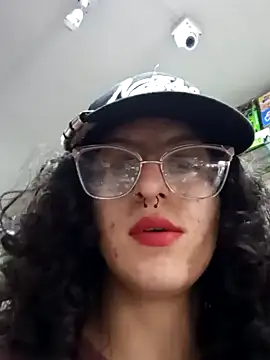 Snapshot of LoveElectra chatting on January 2, 2025, 7:40 pm LoveElectra online show from January 2, 2025, 7:40 pm