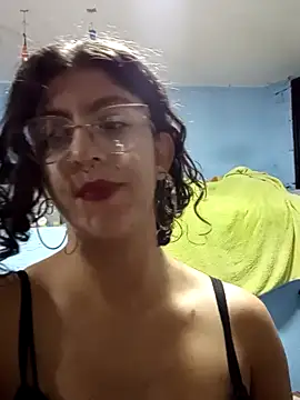 Snapshot of LoveElectra chatting on January 19, 2025, 12:28 am LoveElectra online show from January 19, 2025, 12:28 am