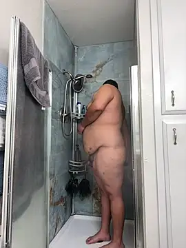 Snapshot of daddymaniaco69 chatting on January 1, 2025, 7:10 pm daddymaniaco69 online show from January 1, 2025, 7:10 pm