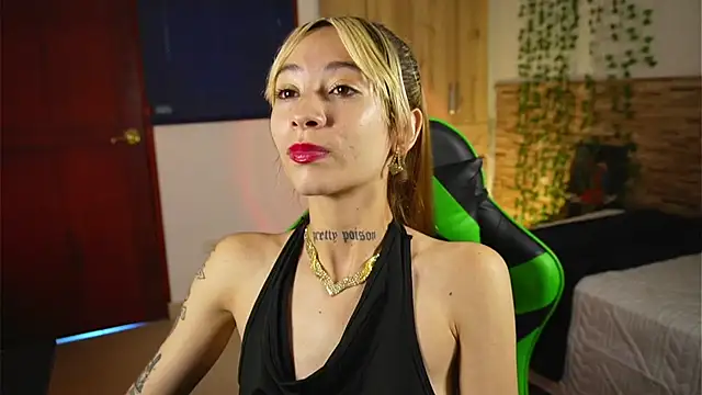 Michell Wallker online show from February 14, 2026, 3:23 pm