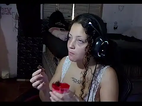 Snapshot of Morgana_bat chatting on April 7, 2026, 8:21 pm Morgana bat online show from April 7, 2026, 8:21 pm