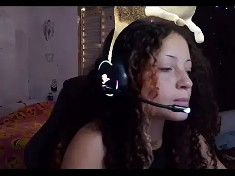 Snapshot of Morgana_bat chatting on April 2, 2026, 6:47 pm Morgana bat online show from April 2, 2026, 6:47 pm