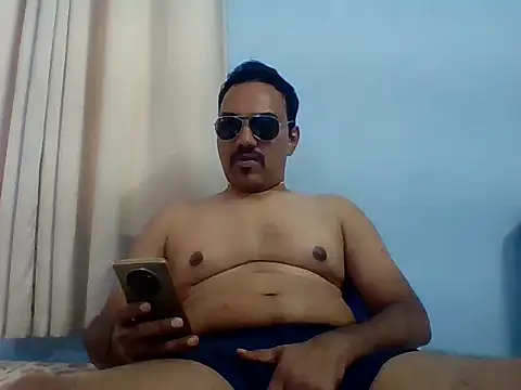 farhaanmacho online show from December 17, 2025, 5:56 am