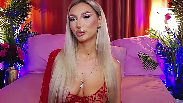 FelyJolie online show from May 22, 2026, 3:32 pm