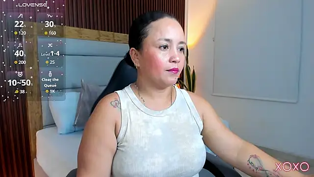 linda rios  online show from January 14, 2026, 2:37 am