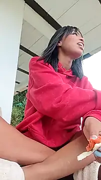 Snapshot of valkirya_7 chatting on November 25, 2025, 3:45 pm valkirya 7 online show from November 25, 2025, 3:45 pm