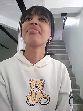 Snapshot of valkirya_7 chatting on December 5, 2025, 2:59 pm valkirya 7 online show from December 5, 2025, 2:59 pm