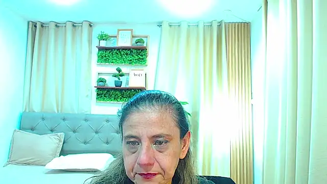 Snapshot of sasi_luna chatting on May 24, 2026, 1:49 am sasi luna online show from May 24, 2026, 1:49 am