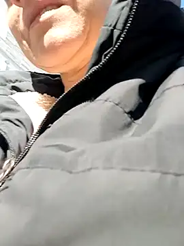 Snapshot of sasi_luna chatting on November 7, 2025, 1:37 pm sasi luna online show from November 7, 2025, 1:37 pm