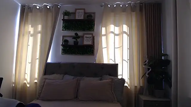 Snapshot of sasi_luna chatting on May 18, 2026, 1:27 pm sasi luna online show from May 18, 2026, 1:27 pm