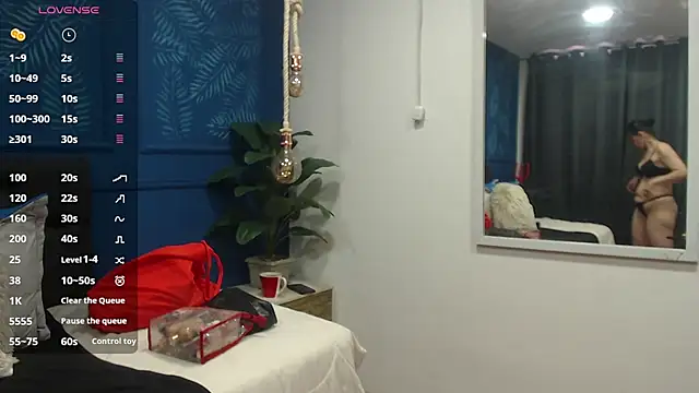 Snapshot of sasi_luna chatting on October 30, 2025, 2:58 pm sasi luna online show from October 30, 2025, 2:58 pm