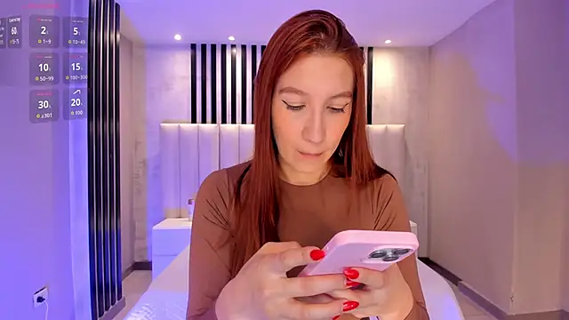 Snapshot of MiaFarrell_ chatting on February 14, 2026, 11:10 am MiaFarrell online show from February 14, 2026, 11:10 am