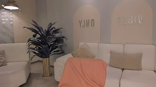 Snapshot of IsabelBornner chatting on March 4, 2026, 6:37 pm IsabelBornner online show from March 4, 2026, 6:37 pm