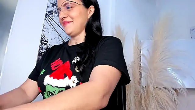 africa holmes online show from December 20, 2025, 2:25 am