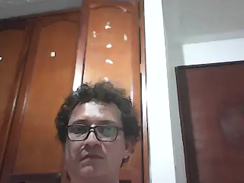 Bombi22 online show from November 17, 2025, 4:16 am