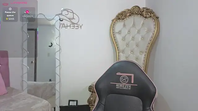 kittystart tay online show from November 9, 2025, 11:47 am