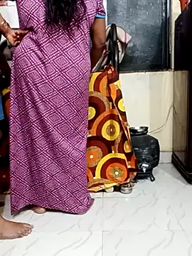 Snapshot of _Hot-Couple chatting on March 3, 2025, 8:11 pm Hot-Couple online show from March 3, 2025, 8:11 pm