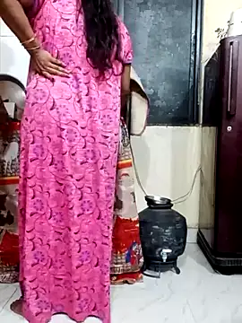 Snapshot of _Hot-Couple chatting on March 12, 2025, 5:49 pm Hot-Couple online show from March 12, 2025, 5:49 pm