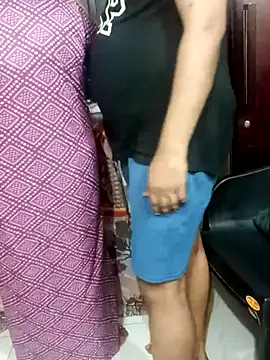 Snapshot of _Hot-Couple chatting on September 16, 2025, 8:21 pm Hot-Couple online show from September 16, 2025, 8:21 pm