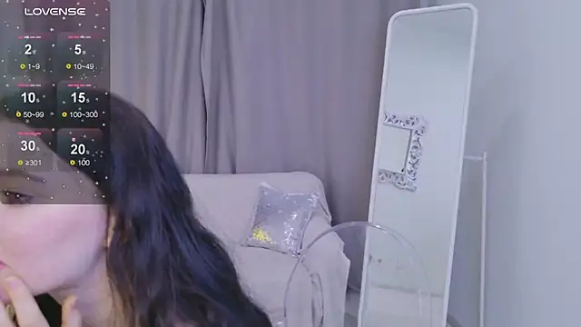 Snapshot of Lana__Cute_ chatting on March 3, 2025, 9:26 pm Lana Cute online show from March 3, 2025, 9:26 pm