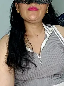 sexy bhabhi69 online show from April 18, 2026, 7:07 pm