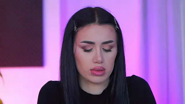 Jenna Day online show from November 24, 2025, 5:51 am