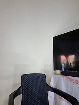 franchezkavegaaa online show from February 27, 2026, 12:05 pm