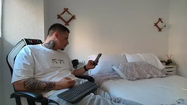 Geishastudios online show from April 21, 2026, 2:34 pm