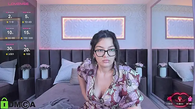 Snapshot of ZarifaBev chatting on February 5, 2025, 1:15 am ZarifaBev online show from February 5, 2025, 1:15 am