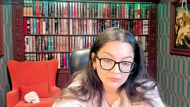 Snapshot of ZarifaBev chatting on September 10, 2025, 10:09 pm ZarifaBev online show from September 10, 2025, 10:09 pm