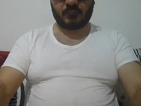 Snapshot of UrfavSlaveBitch chatting on February 1, 2026, 4:38 pm UrfavSlaveBitch online show from February 1, 2026, 4:38 pm