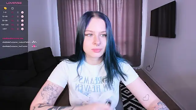 Snapshot of tender_kiitty chatting on June 13, 2026, 2:37 pm tender kiitty online show from June 13, 2026, 2:37 pm