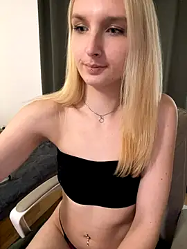 AnnyBelleX online show from November 4, 2025, 2:10 pm