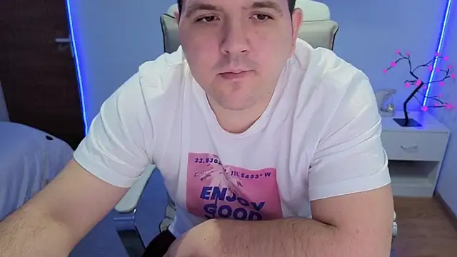 Snapshot of JasonJacks chatting on December 3, 2025, 3:51 am JasonJacks online show from December 3, 2025, 3:51 am