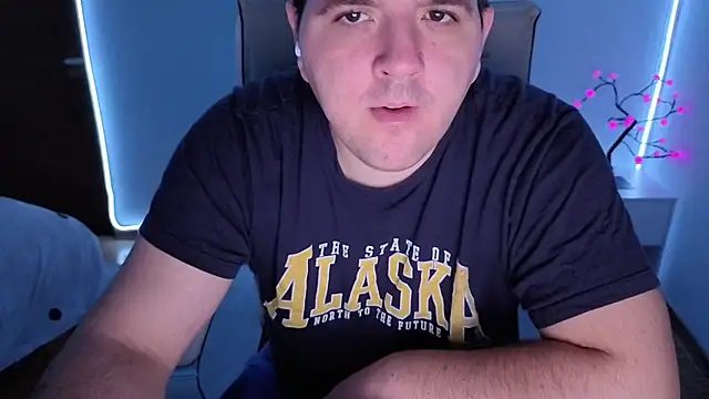 Snapshot of JasonJacks chatting on November 9, 2025, 2:48 am JasonJacks online show from November 9, 2025, 2:48 am